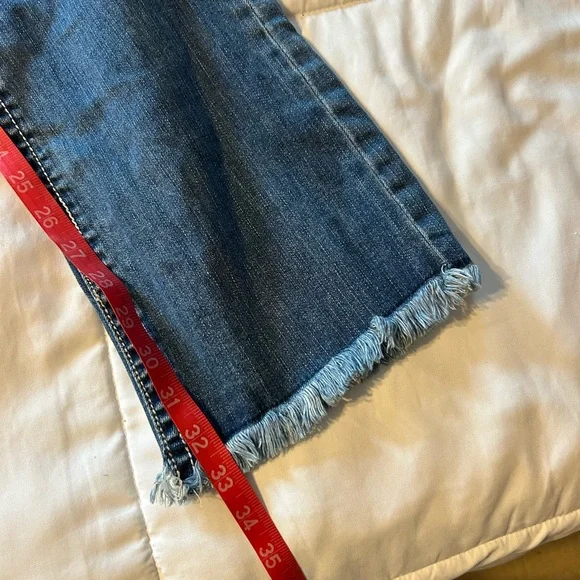 Grace in LA Women's Floral Embroidered Embellished Stonewashed Bootcut Jeans - Picture 9 of 9